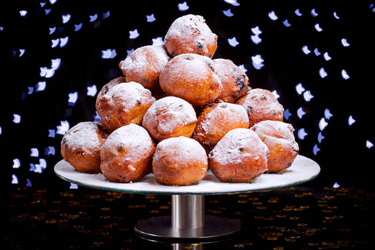 'Oliebollen', traditional Dutch pastry for New Year's Eve.