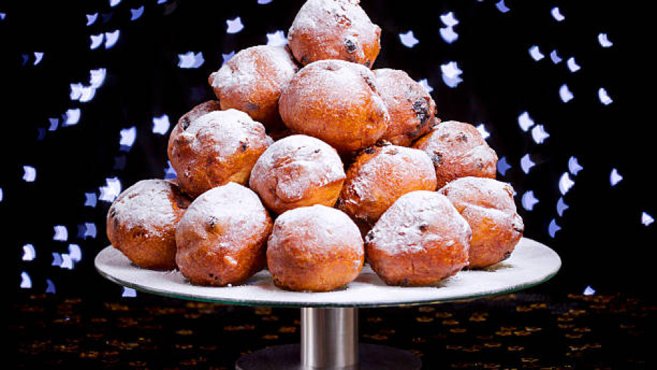 'Oliebollen', traditional Dutch pastry for New Year's Eve.