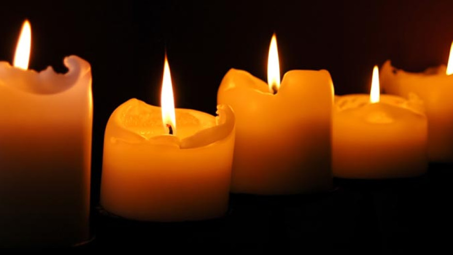 burning_candles-29311