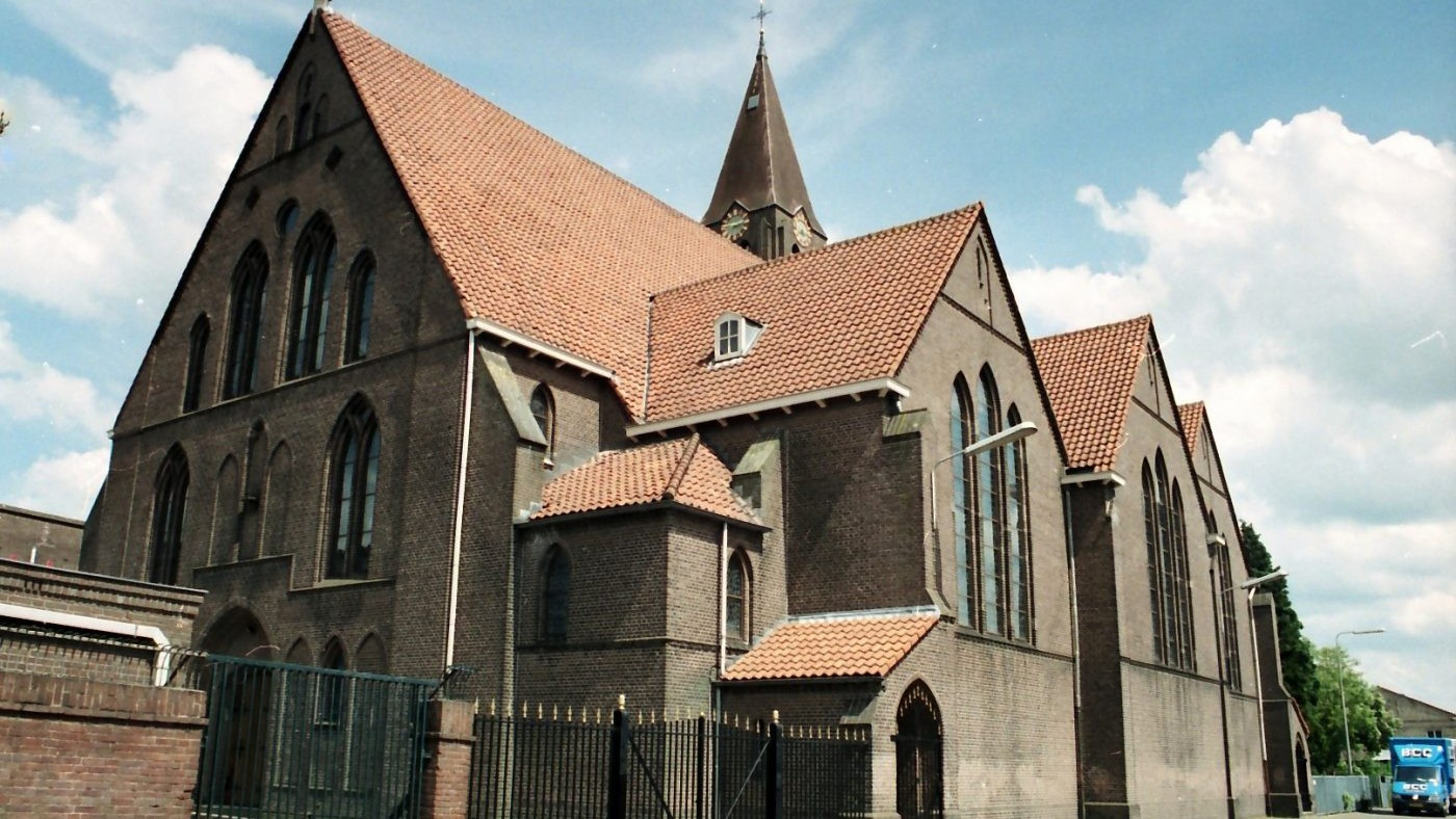 St. Gertrudiskerk Aan Eredienst Onttrokken - St Martinusparochie Utrecht