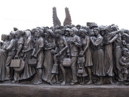 Angels Unawares Sint Pietersplein Rome Vaticaan Timothy Schmalz