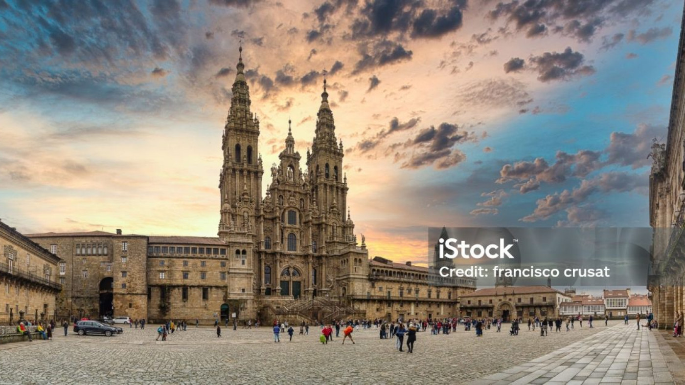 Santiago de Compostela istockphoto-Francisco Crusat groot